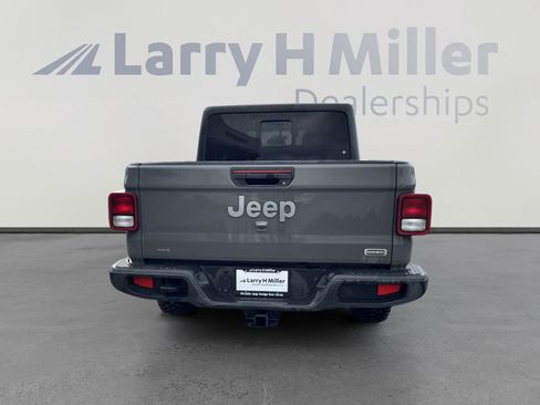 Certified 2020 Jeep Gladiator Overland image 7