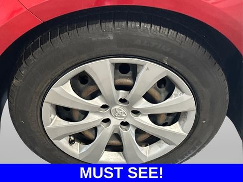 Used 2021 Toyota Corolla LE image 13