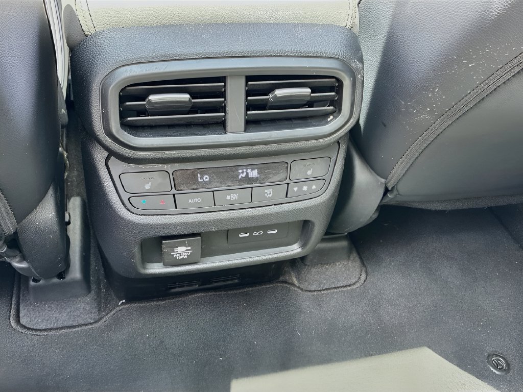 Used 2025 Honda Pilot Elite image 27