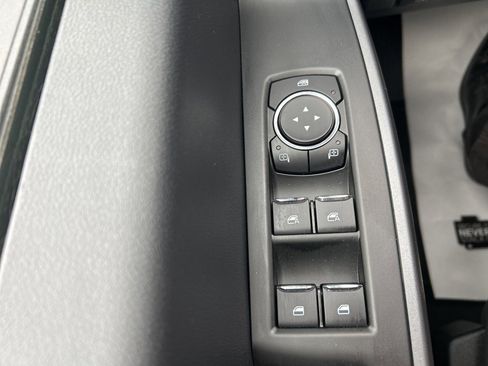 Used 2025 Ford F350 XLT image 25