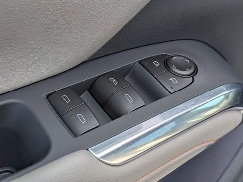 New 2026 Chevrolet Traverse LT image 10