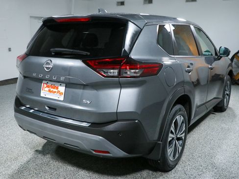 Used 2023 Nissan Rogue SV FWD image 7