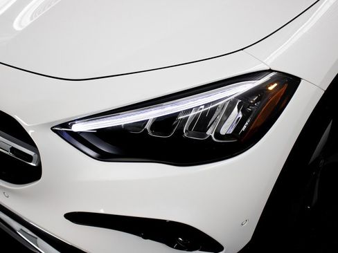 Used 2025 Mercedes-Benz GLA 250 image 8