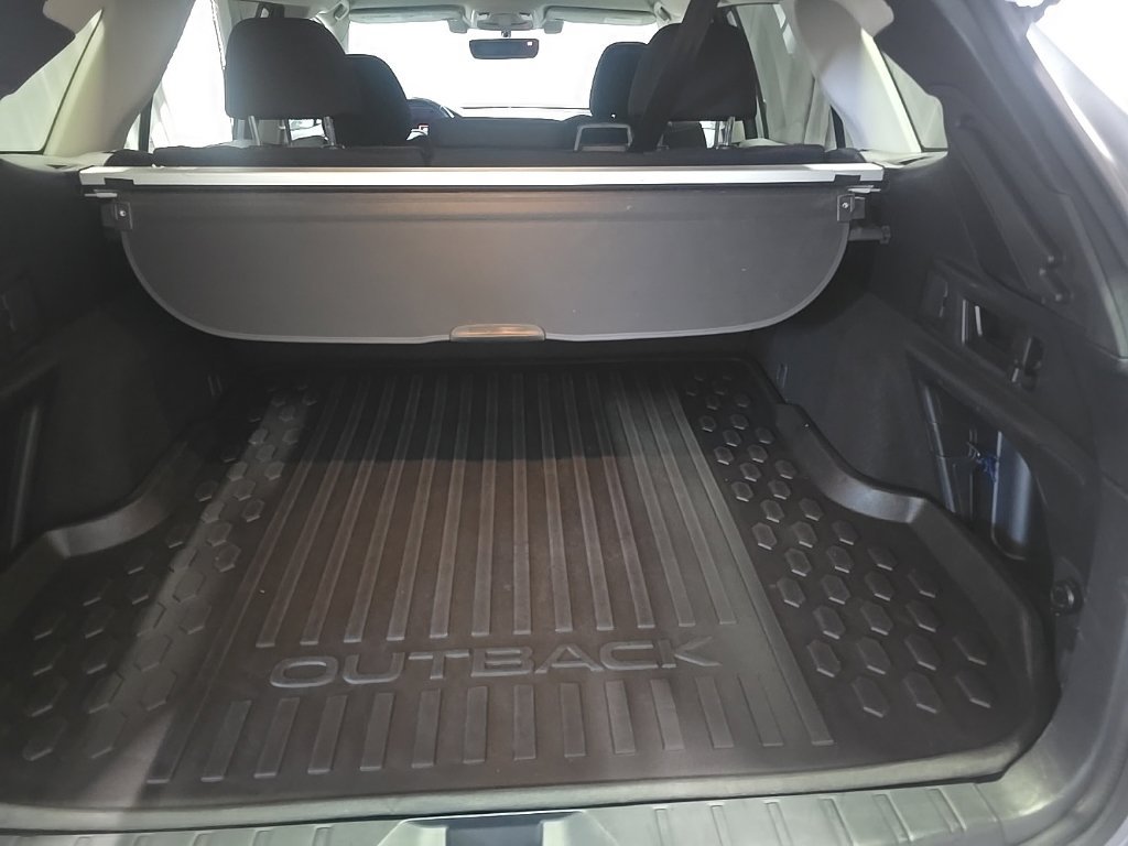 Used 2021 Subaru Outback Premium AWD/4WD image 7