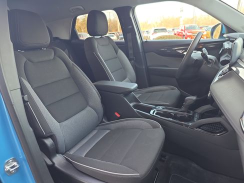 Used 2025 Chevrolet TrailBlazer LT image 30