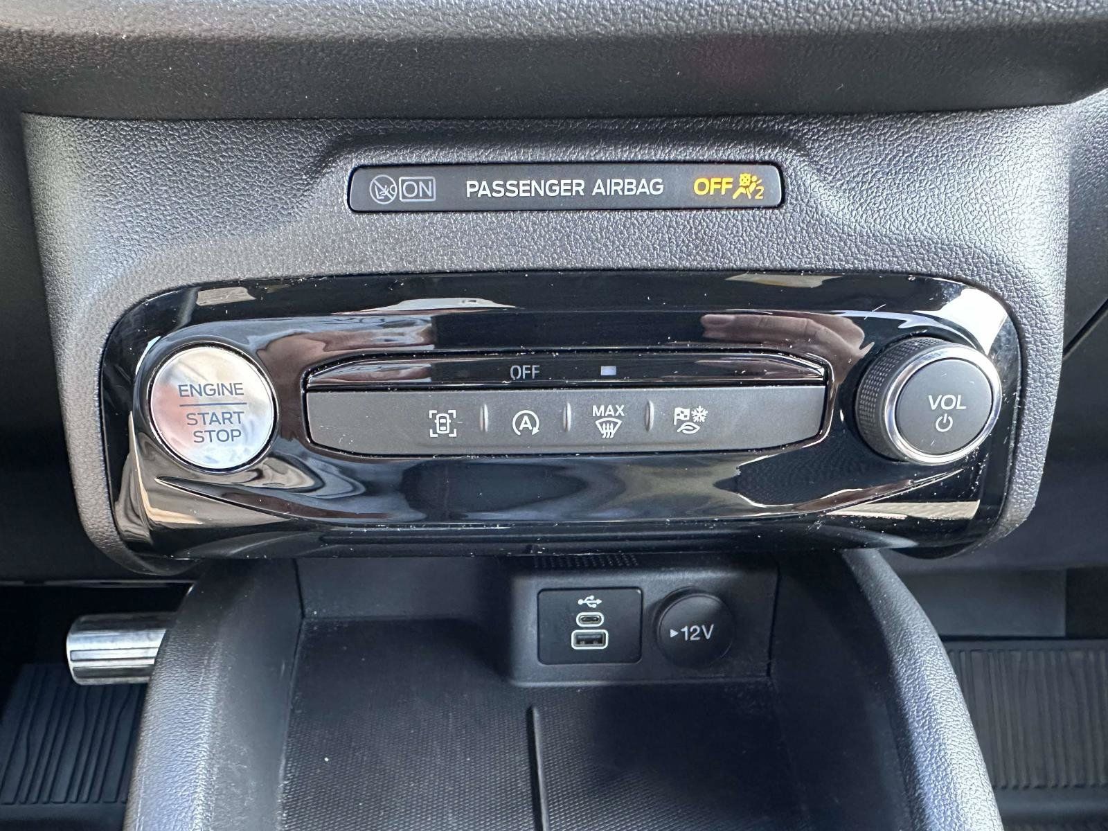 Used 2024 Ford Escape ST-Line w/ Tech Pack #1 AWD/4WD image 23