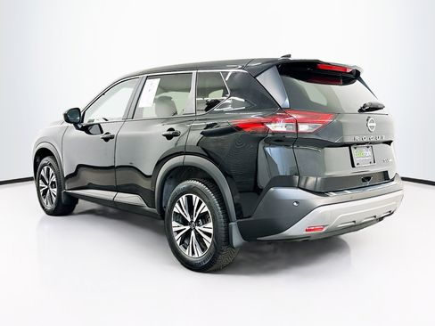 Used 2023 Nissan Rogue SV image 5