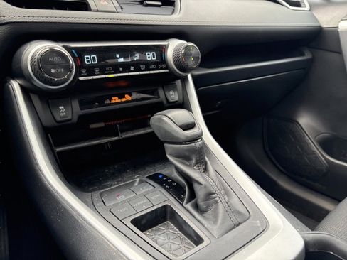 Certified 2025 Toyota RAV4 XLE image 19