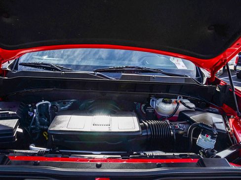 Used 2025 Chevrolet Silverado 1500 LT w/ Safety Package image 31