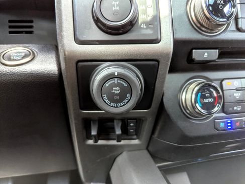 Used 2018 Ford F150 Raptor w/ Equipment Group 802A Luxury image 35