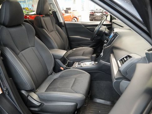 Used 2019 Subaru Forester Premium image 31