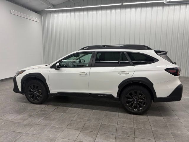 Used 2025 Subaru Outback Onyx Edition AWD/4WD image 6