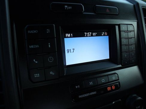 Used 2022 Ford F250 XL w/ Power Equipment Group AWD/4WD image 28