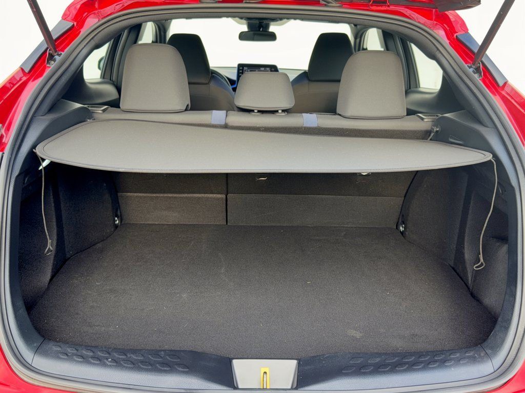 Used 2022 Toyota C-HR XLE FWD image 28
