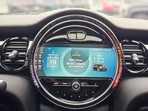 Used 2023 MINI Cooper S FWD image 12