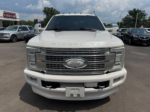 Used 2017 Ford F350 Platinum w/ Platinum Ultimate Package AWD/4WD image 8