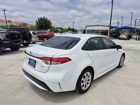 Used 2020 Toyota Corolla LE FWD image 6