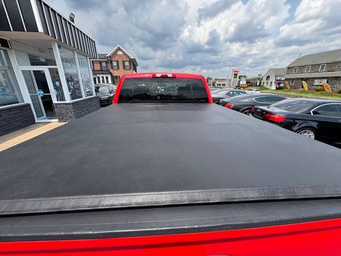 Used 2019 Chevrolet Silverado 1500 LT AWD/4WD image 25