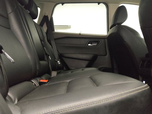 Used 2023 Nissan Rogue SL w/ SL Premium Package AWD/4WD image 19