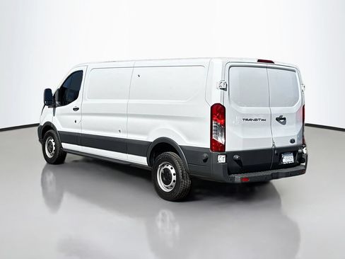 Used 2018 Ford Transit 250 148 Low Roof RWD image 8