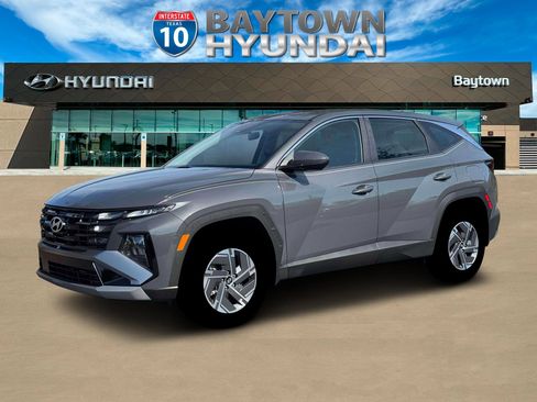 New 2026 Hyundai Tucson Blue SE image 2