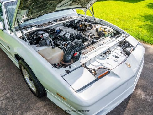 Used 1989 Pontiac Firebird Trans Am image 16
