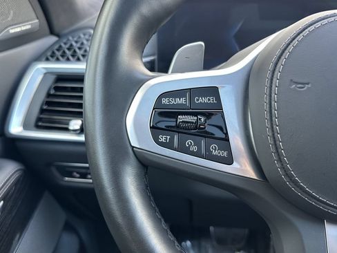 Used 2024 BMW X7 xDrive40i w/ M Sport Package AWD/4WD image 29