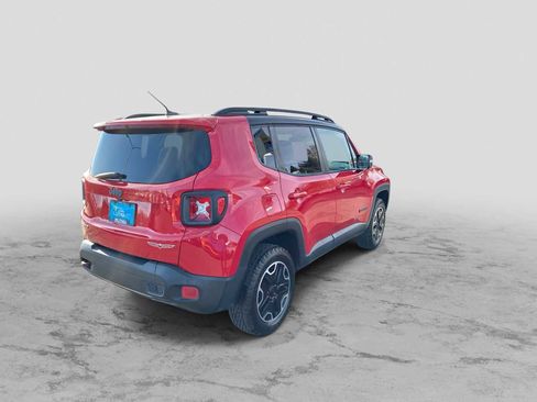 Used 2017 Jeep Renegade Trailhawk image 8