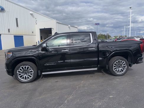 Used 2023 GMC Sierra 1500 Denali Ultimate AWD/4WD image 14