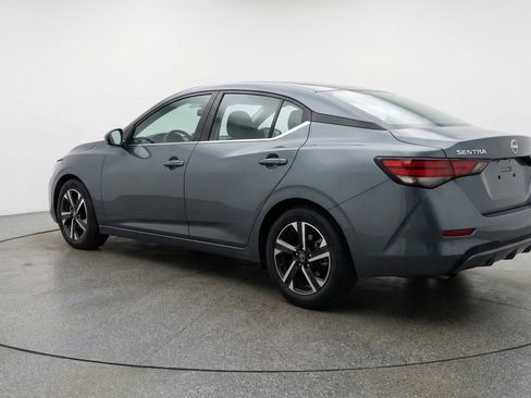Used 2025 Nissan Sentra SV FWD image 6