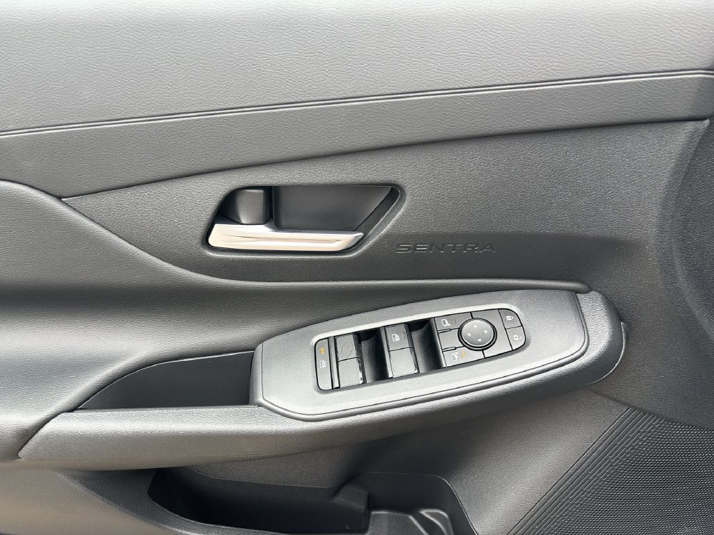 Certified 2026 Nissan Sentra SV w/ SV Convenience Package FWD image 21