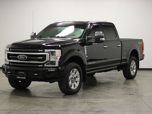 Used 2020 Ford F250 Platinum w/ FX4 Off-Road Package image 4