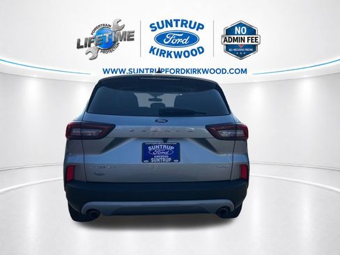 Used 2024 Ford Escape Active AWD/4WD image 4