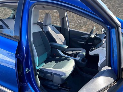 Used 2017 Chevrolet Bolt LT image 7