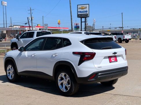 New 2026 Chevrolet Trax LS w/ LS Convenience Package image 6