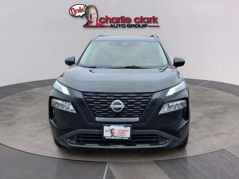Used 2023 Nissan Rogue SV w/ SV Premium B Package FWD image 8