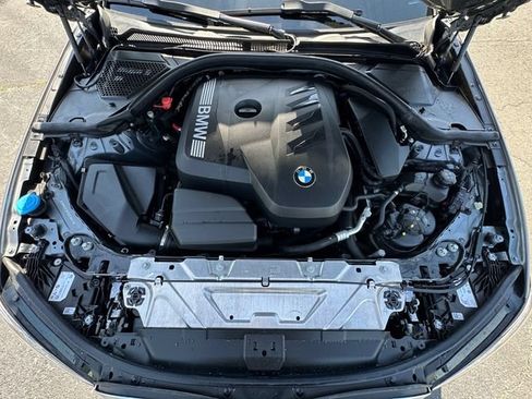 Used 2025 BMW 330i Sedan w/ Convenience Package RWD image 31