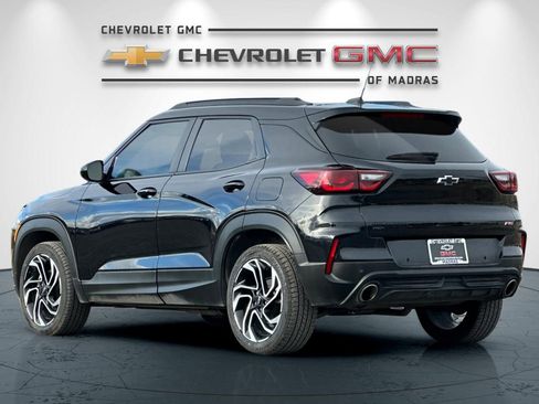 Used 2024 Chevrolet TrailBlazer RS w/ Driver Confidence Package image 5