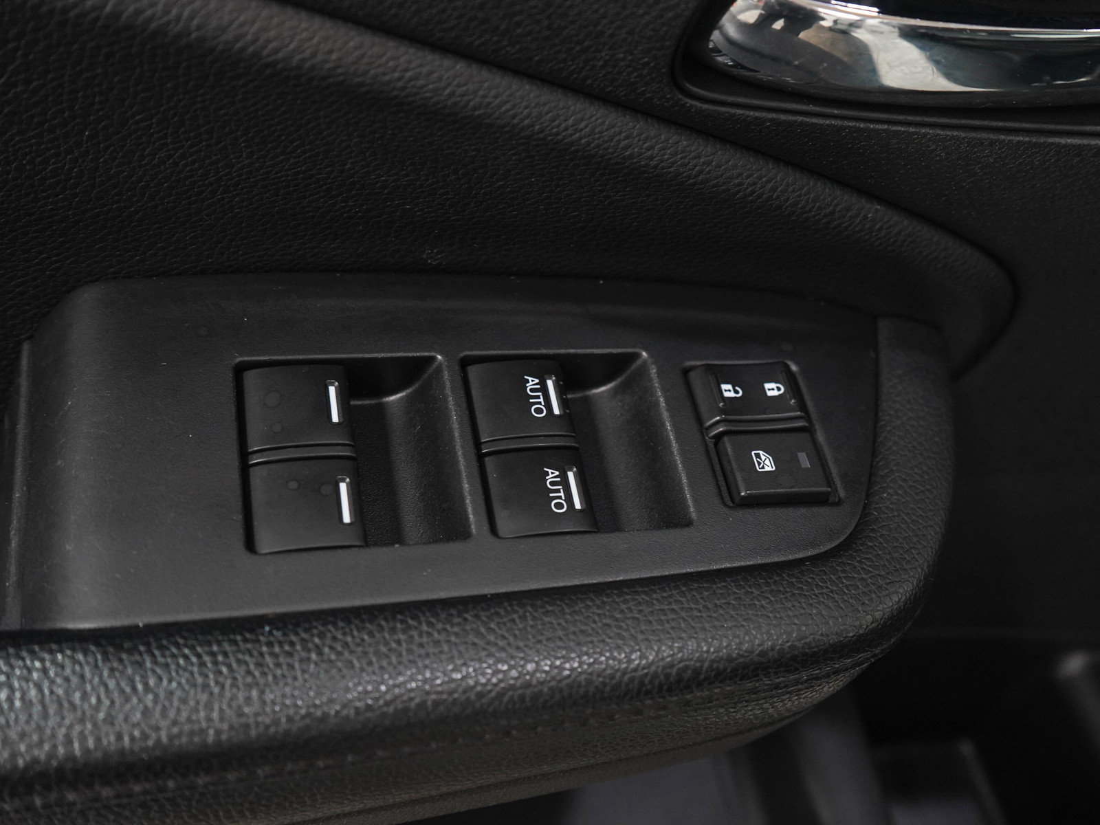 Used 2017 Honda Pilot EX-L image 23