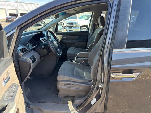 Used 2016 Honda Odyssey SE image 10