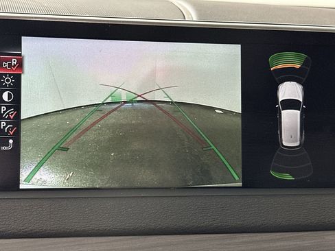 Used 2016 BMW X5 xDrive40e image 17