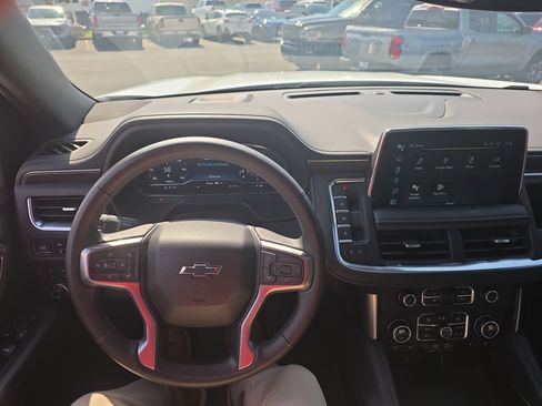 Used 2024 Chevrolet Tahoe Z71 w/ Luxury Package AWD/4WD image 14