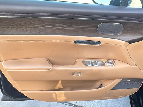 Used 2023 Genesis G90 3.5T image 12