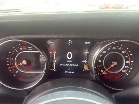 Used 2022 Jeep Gladiator Overland w/ Popular Equipment Package AWD/4WD image 15