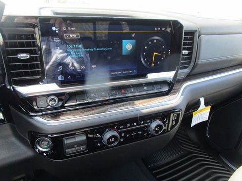 New 2026 Chevrolet Silverado 1500 LT w/ Texas Edition Plus image 19