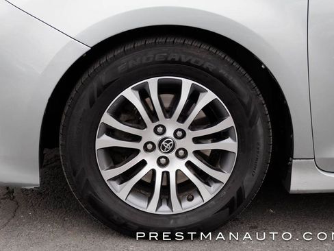 Used 2019 Toyota Sienna XLE w/ XLE Navigation Package image 46