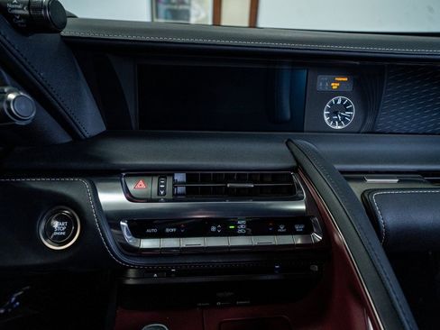 Used 2018 Lexus LC 500 Coupe w/ Performance Package image 43