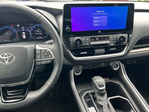 Used 2026 Toyota Grand Highlander FWD image 18