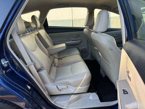 Used 2012 Toyota Prius V Five FWD image 23