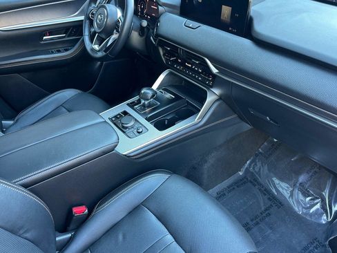 Certified 2025 MAZDA CX-70 Plug-In Hybrid w/ Premium Pkg image 18